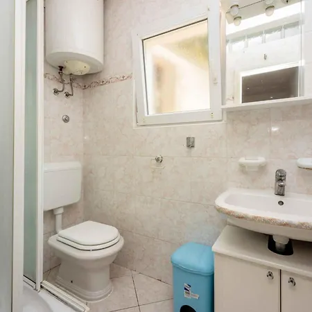 In 45081 Apartment *